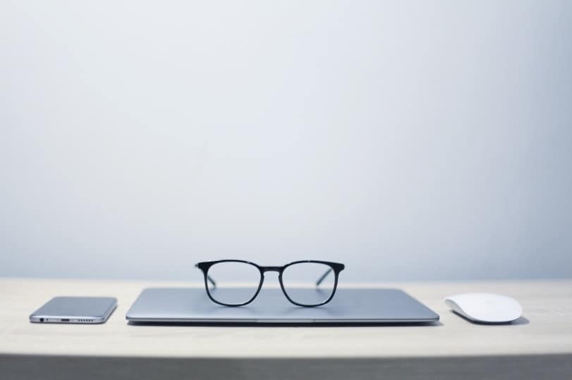 E:\A - MY PLR - PROD SITE\PLR PACKS IN PRGRS\FREEBIES-Giveaways\Sajan-Declutter\MinimizeLifeREPORT\Images\glasses-2947708_1920.jpg