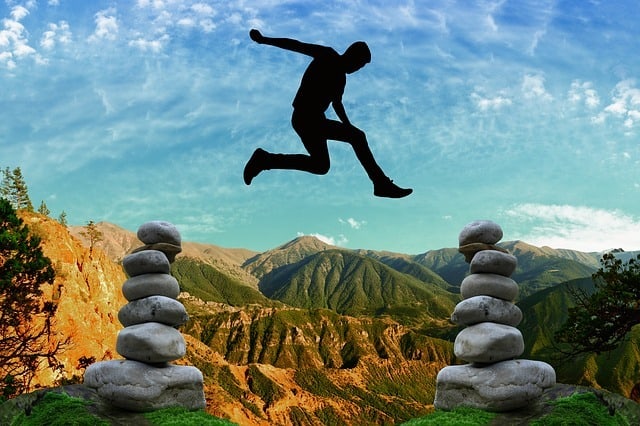 H:\A - MY PLR - PROD SITE\PLR PACKS IN PRGRS\LIFE FULLEST\LifeFullestPLR-FE\TakingRisksREPORT\Images\risk-3047147_640.jpg